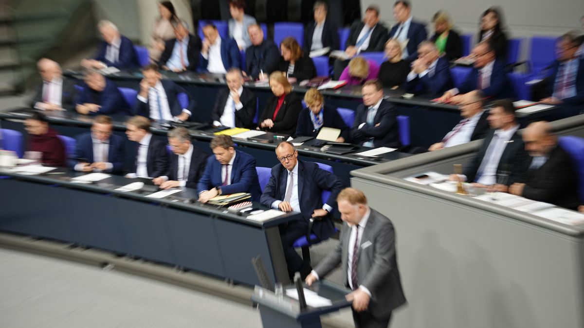 Emekli Paketi Bundestag’dan Geçti!, © Sebastian Christoph Gollnow/dpa