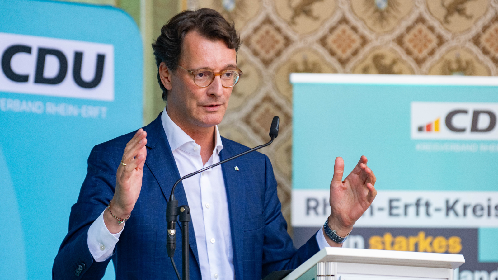 NRW Başbakanı Hendrik Wüst, Eyalet Liyakat Nişanını Verdi, © Westhoff/dpa 