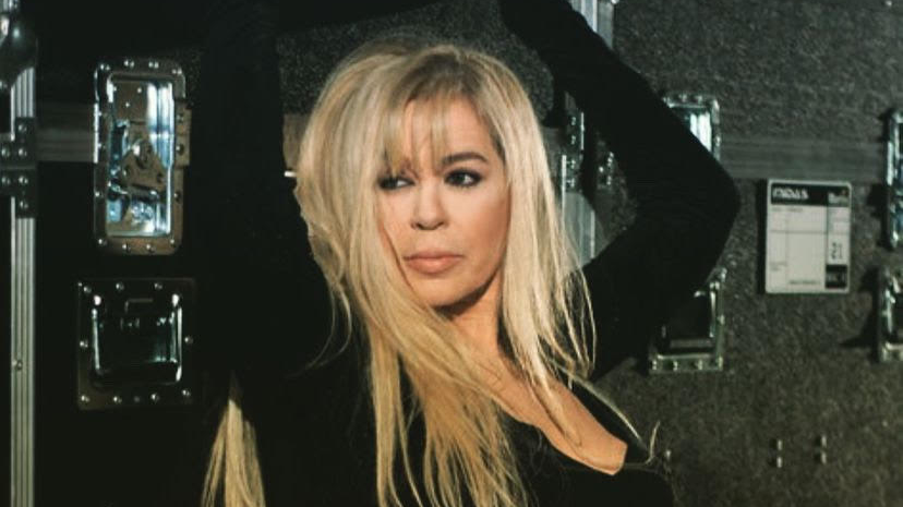 Zerrin Özer: Ağzım yamuldu, dengesiz yürüyorum, ©  zerrinozerofficial / instagram