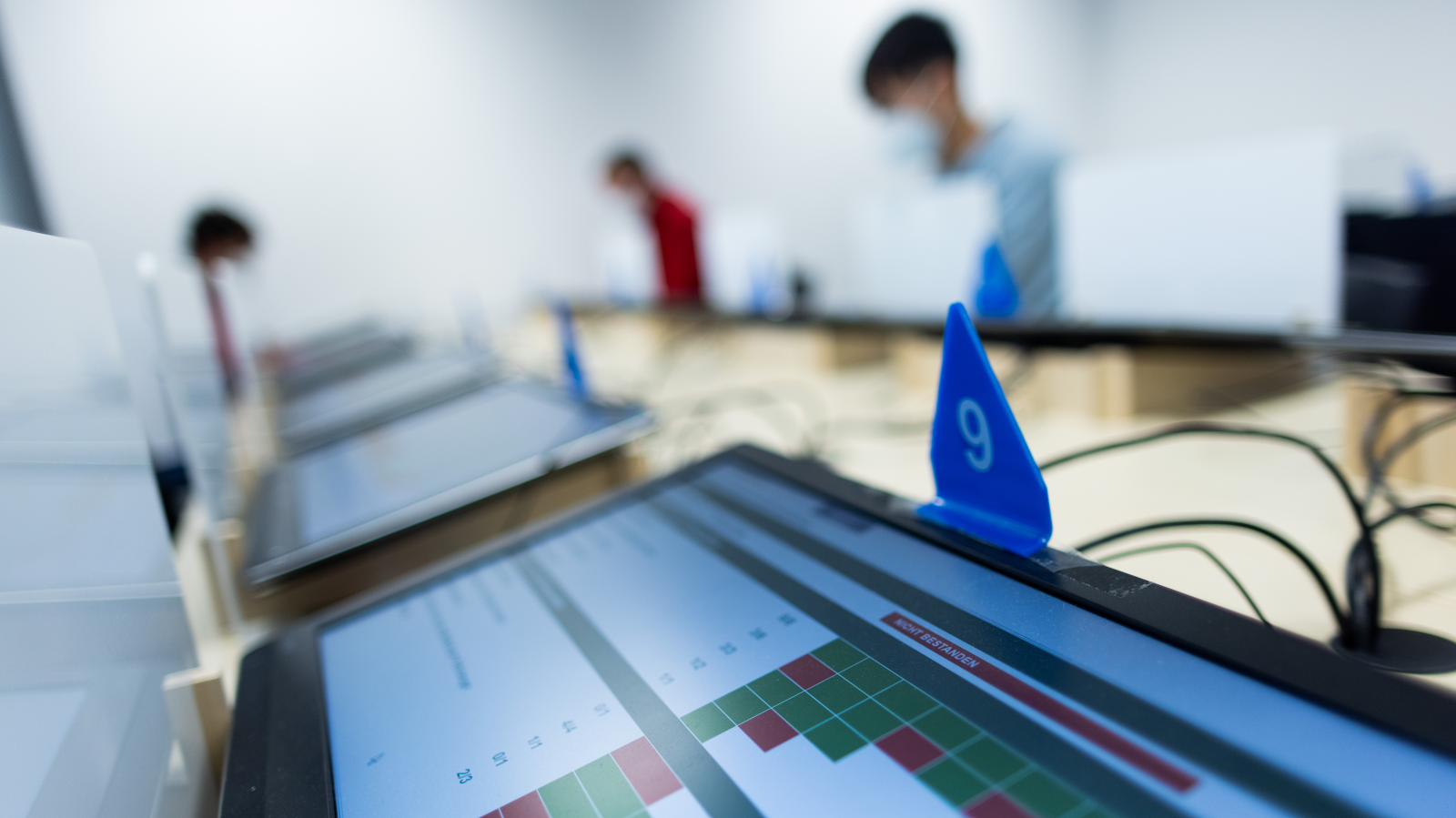 Eyalet Ulaştırma Bakanları Ehliyet Maliyetlerinin Düşürülmesini İstiyor, © Rolf Vennenbernd/dpa