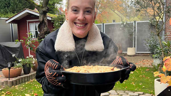 Rezept der Woche: Pflaumen-Crumble vom Grill, © Lynn Kühner