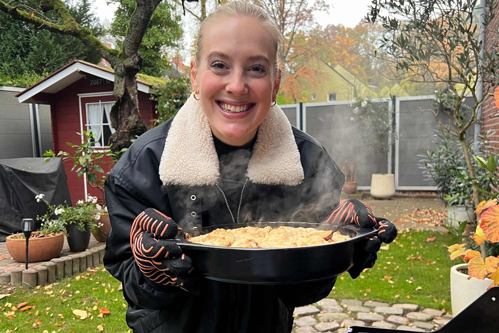 Rezept der Woche: Pflaumen-Crumble vom Grill, © Lynn Kühner