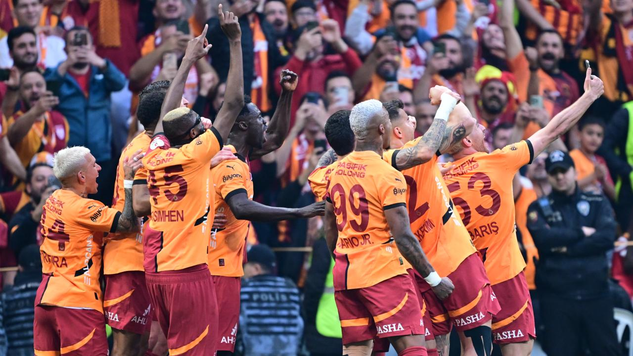 Galatasaray 25. Kez Süper Lig Şampiyonu: 5. Yıldız Arma’da!, © aa.com.tr