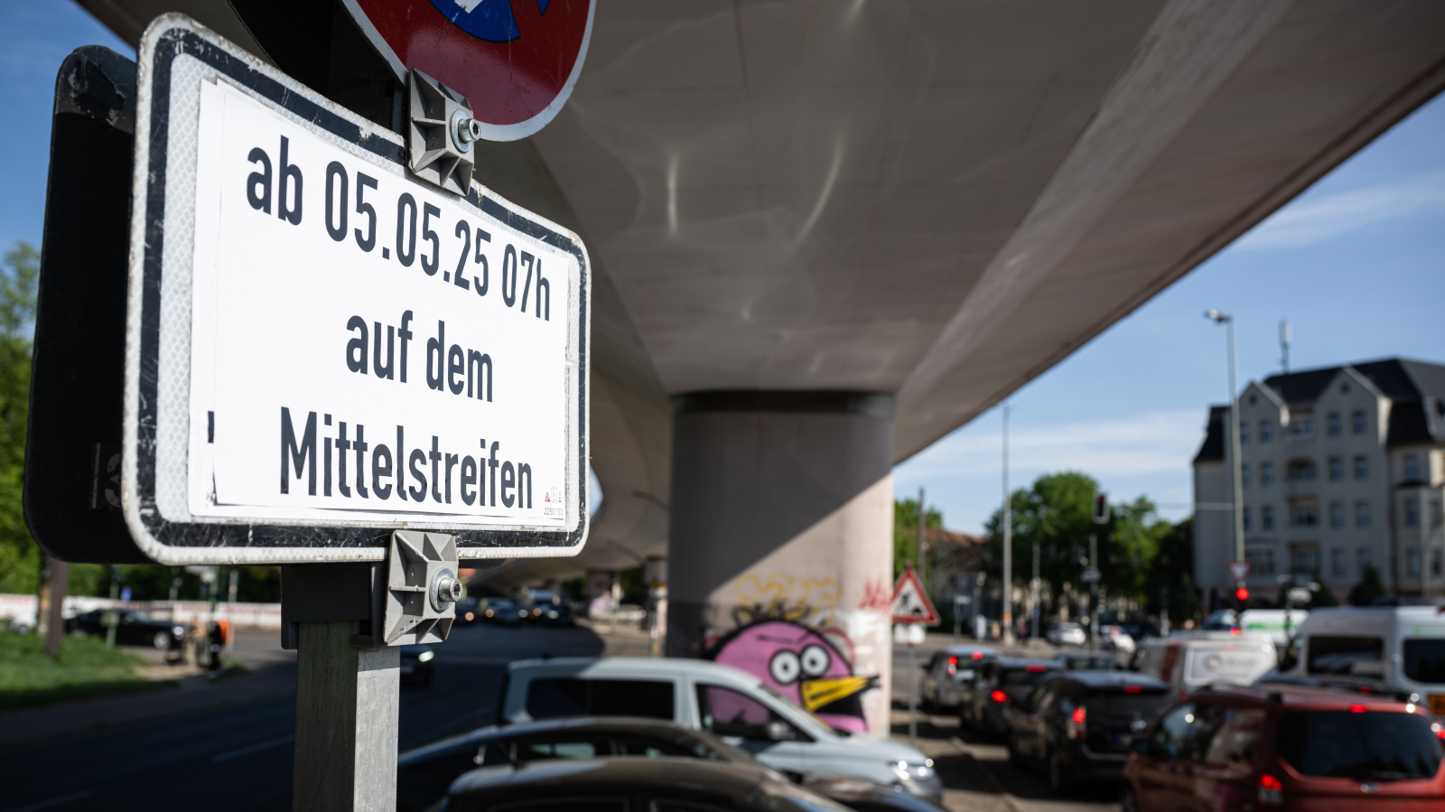 Berlin'de Wuhlheide Köprüsü Güvenlik Gerekçesiyle Tamamen Kapatıldı, © Hannes P. Albert/dpa