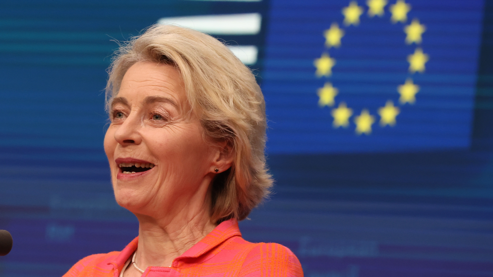 EU-Parlament gibt grünes Licht für Kommission, © Keystone / EPA POOL / Olivier Hoslet / Pool