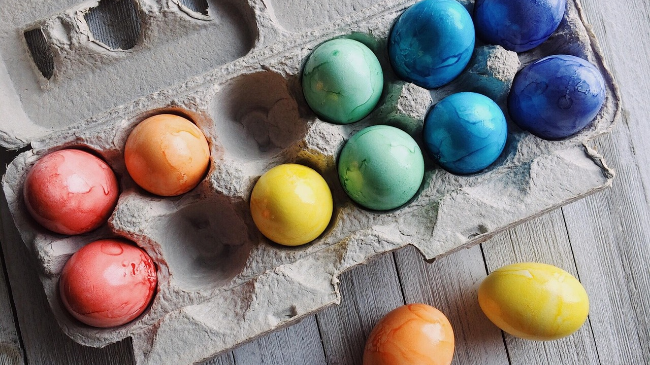 Ostereier, © Image by WOKANDAPIX from Pixabay