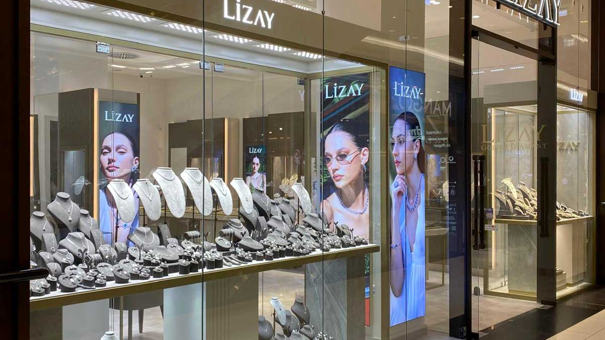 Berlin’de Türk Kuyumcusu LIZAY Soyuldu!, © mallofberlin.de/Lizay