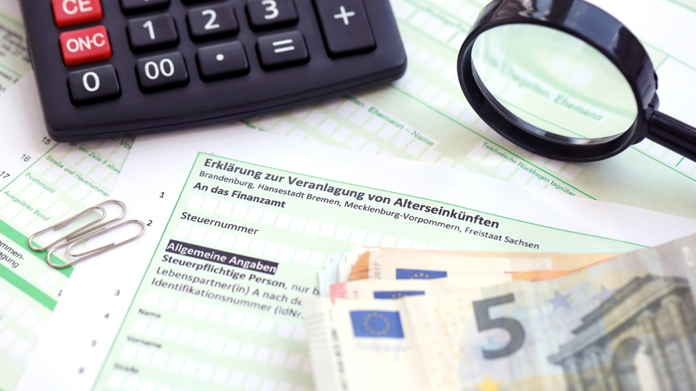 Bremen’de vergi iadesi zaman alıyor!, © Shutterstock