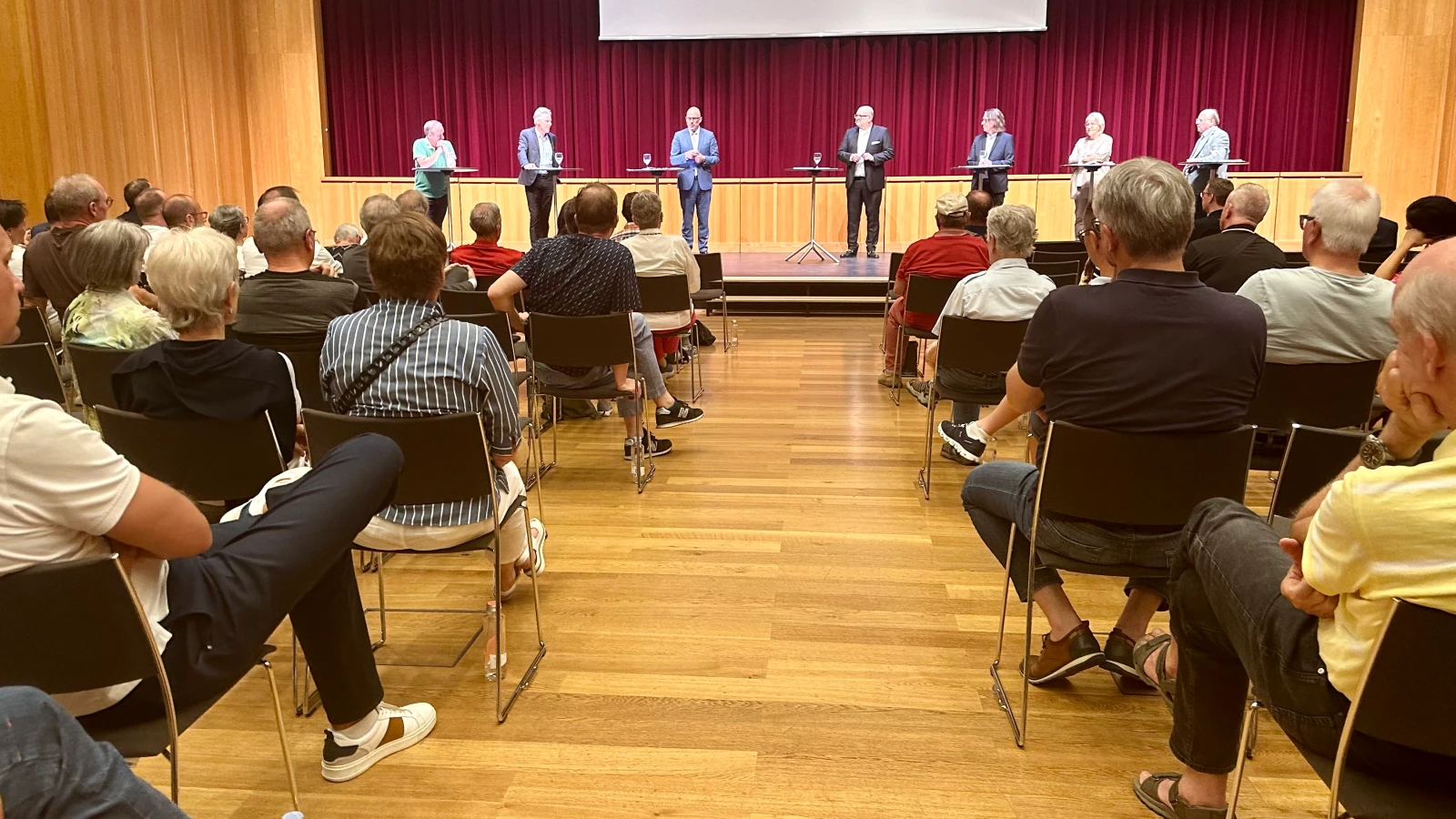 Hitzige Debatte um IWF Beitritt, © Radio Liechtenstein Hitzige Debatte um IWF Beitritt, © Radio Liechtenstein