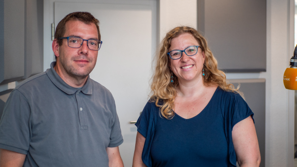 Rechts Stefan Tanner, Mitglied OK Jubiläum und links Danielle Grimm, Präsidentin Musikverein Merishausen, © Radio Munot
