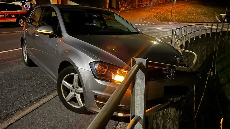 Selbstunfall in Triesenberg, © Landespolizei Liechtenstein Selbstunfall in Triesenberg, © Landespolizei Liechtenstein