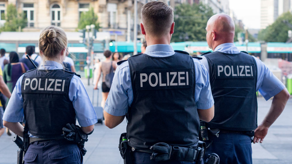 Polizisten, © Shutterstock