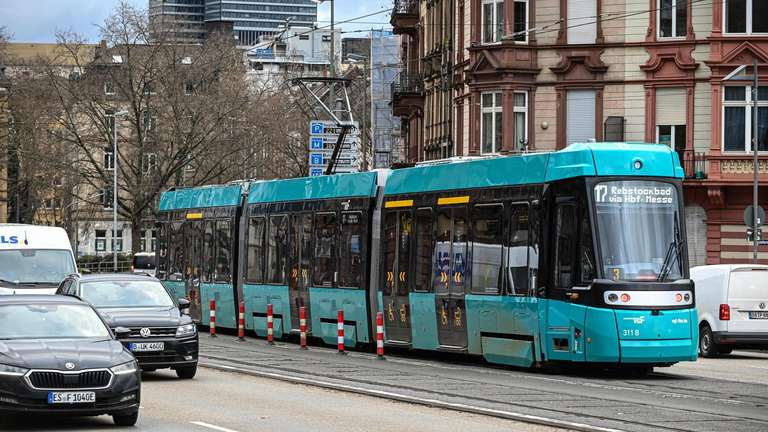 FRANKFURT'TA ENGELSİZ ULAŞIM GERİ Mİ GİDİYOR?, ©  Rainer Rüffer/fnp.de