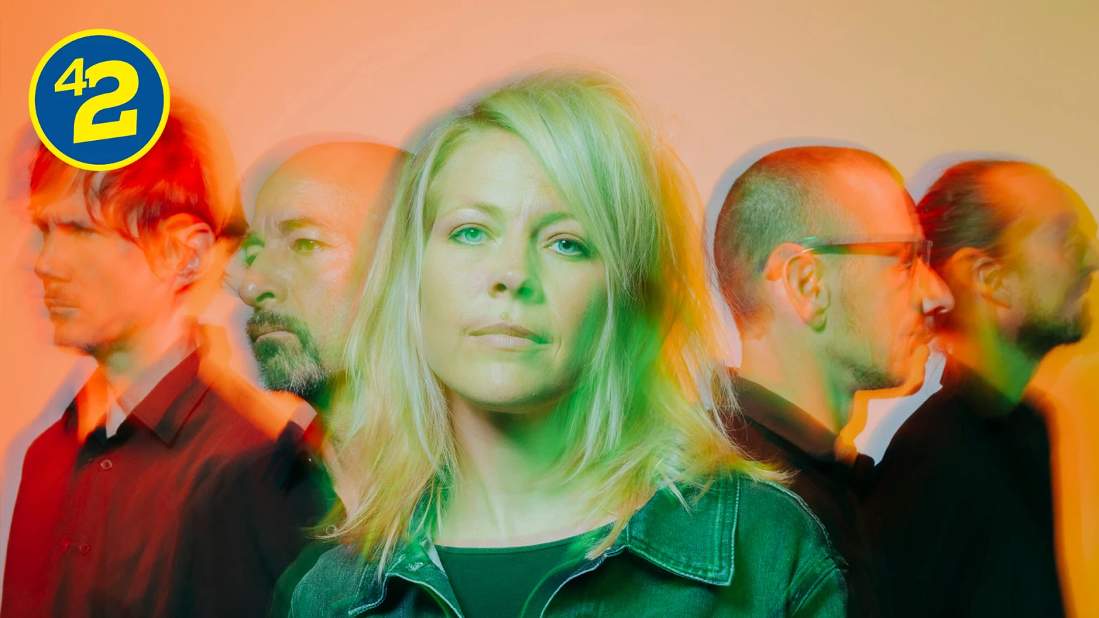 Ticket for Two - LUNIK, © LUNIK Ticket for Two - LUNIK, © LUNIK