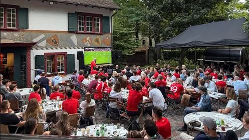 Gute Stimmung in den Public-Viewings, © Wirtshaus St. Jakob