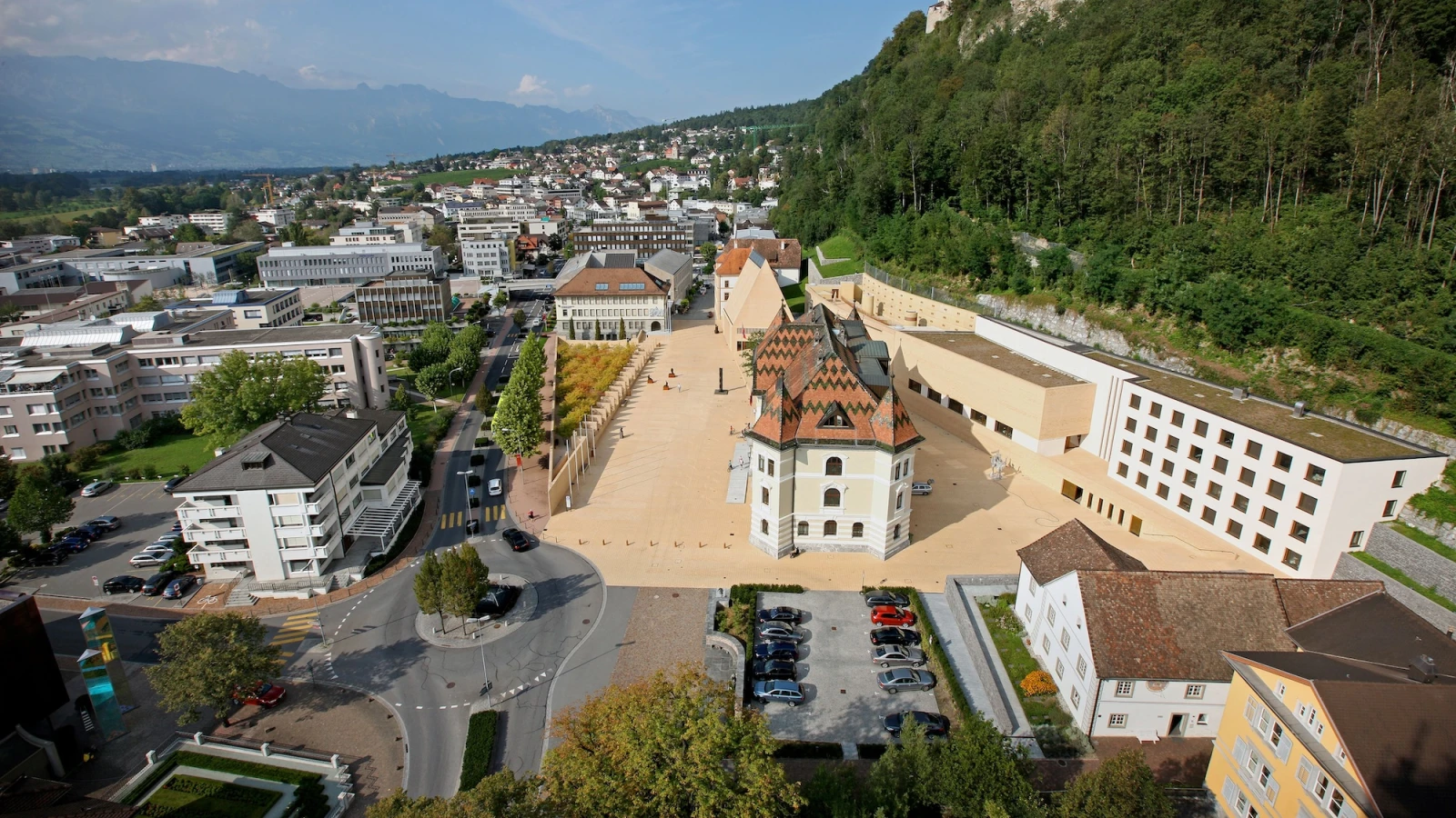 Finanzplatzkommunikation soll weiter gestärkt werden, © finance.li Finanzplatzkommunikation soll weiter gestärkt werden, © finance.li