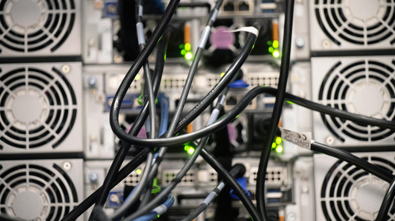 Stuttgart’ta Yeni 'Süper Bilgisayar' Tanıtıldı, © dpa