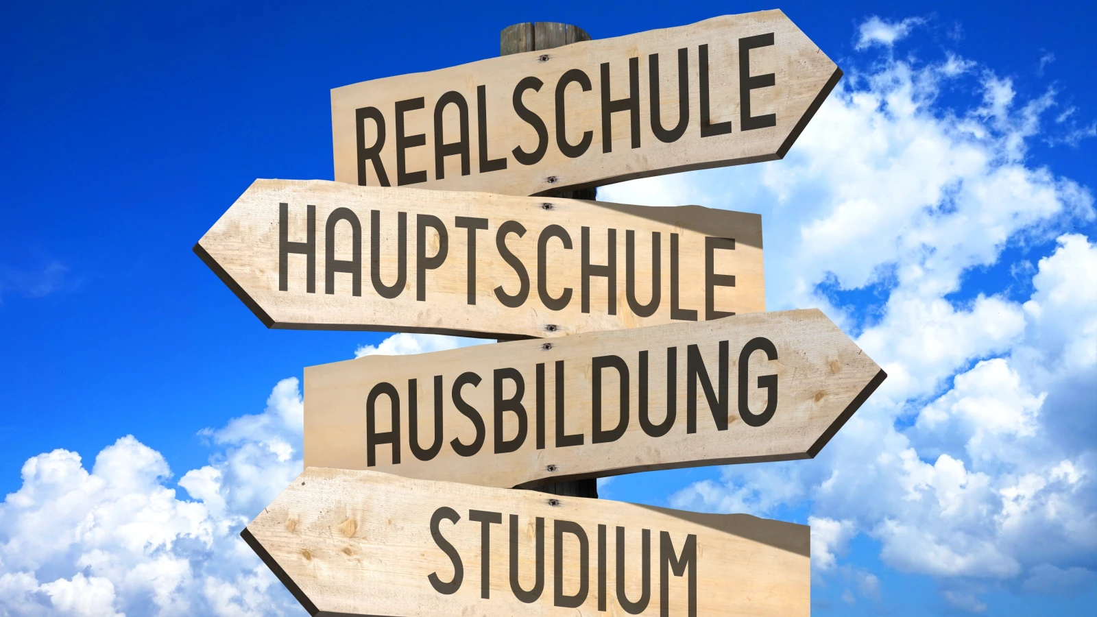 Realschule Öğretmenlerinden Eğitim Reformuna Uyarı Geldi!, © shutterstock Realschule Öğretmenlerinden Eğitim Reformuna Uyarı Geldi!, © shutterstock