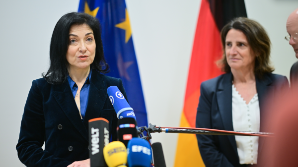 Küresel Ekonomi Yeni Bir Döneme Giriyor: Almanya ve AB İçin Üç Senaryo, © Sebastian Christoph Gollnow/dpa