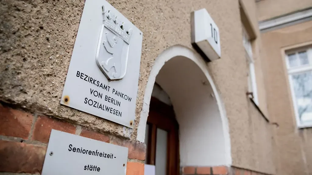 "Setille Straße 10" Huzurevi Sakinleri Rahatladı!, © dpa "Setille Straße 10" Huzurevi Sakinleri Rahatladı!, © dpa