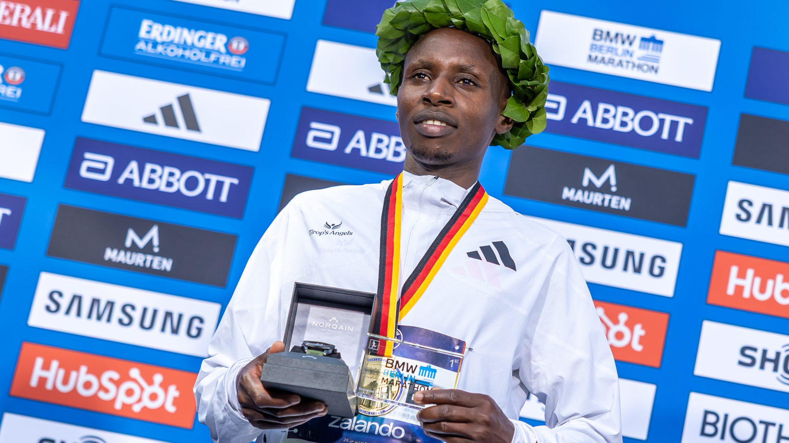 Berlin Maratonu’nun Kazananları Kenyalı Atletler Oldu, © Andreas Gora/dpa