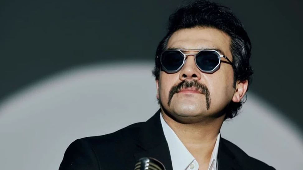 Bayhan’dan "Tiryakinim" Yorumu Global Listelerde 1 Numara!, © Fotoğraf sanatçının resmi instagram hesabından alınmıştır. Bayhan’dan "Tiryakinim" Yorumu Global Listelerde 1 Numara!, © Fotoğraf sanatçının resmi instagram hesabından alınmıştır.