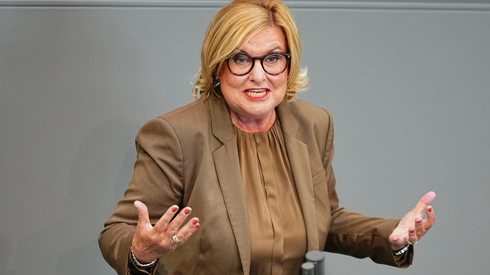 Bremen’de Bir İlk: Eva Högl Yeni İçişleri Senatörü Oldu!, © Michael Kappeler/dpa Bremen’de Bir İlk: Eva Högl Yeni İçişleri Senatörü Oldu!, © Michael Kappeler/dpa