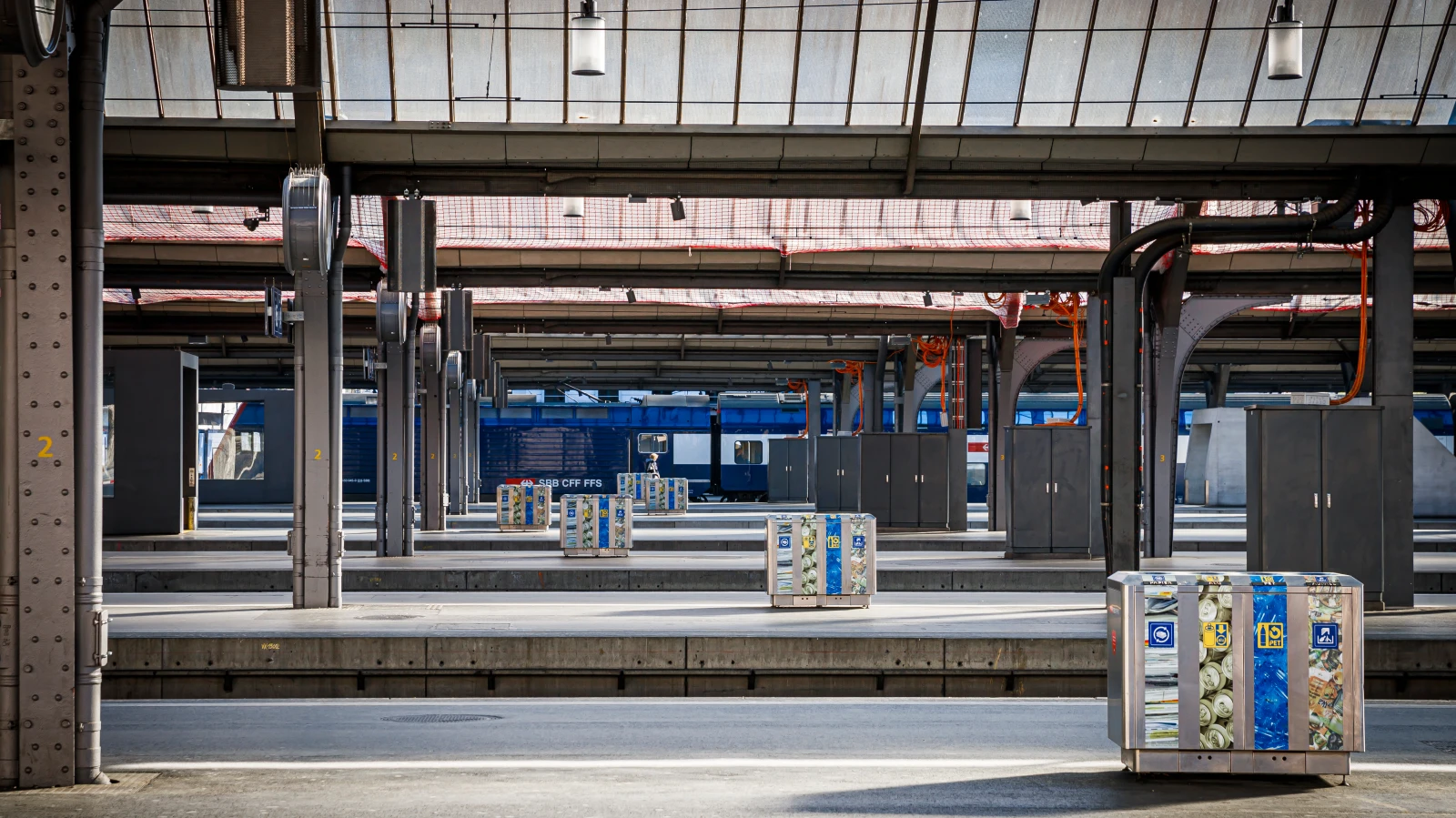Zürcher Hauptbahnhof teilweise gesperrt, © KEYSTONE/Valentin Flauraud Zürcher Hauptbahnhof teilweise gesperrt, © KEYSTONE/Valentin Flauraud