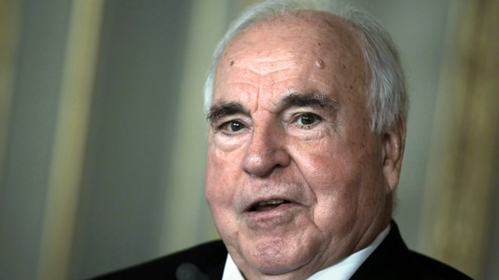 Berlin’de Eski Başbakan Helmut Kohl’ün Adı Yaşatılmak İsteniyor!, © dpa Berlin’de Eski Başbakan Helmut Kohl’ün Adı Yaşatılmak İsteniyor!, © dpa