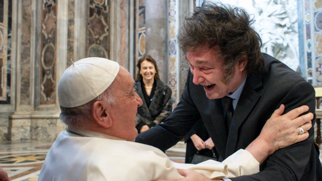 Papst Franziskus trifft erstmals argentinischen Präsidenten Milei, © Keystone/SDA Papst Franziskus trifft erstmals argentinischen Präsidenten Milei, © Keystone/SDA