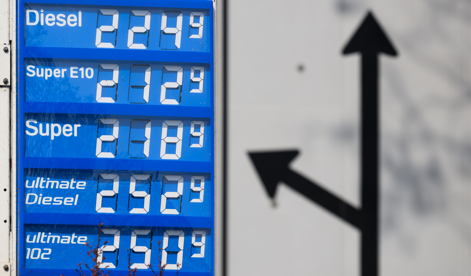 Bremen’den petrol şirketlerine “aşırı kâr vergisi” çağrısı, © Robert Michael/dpa