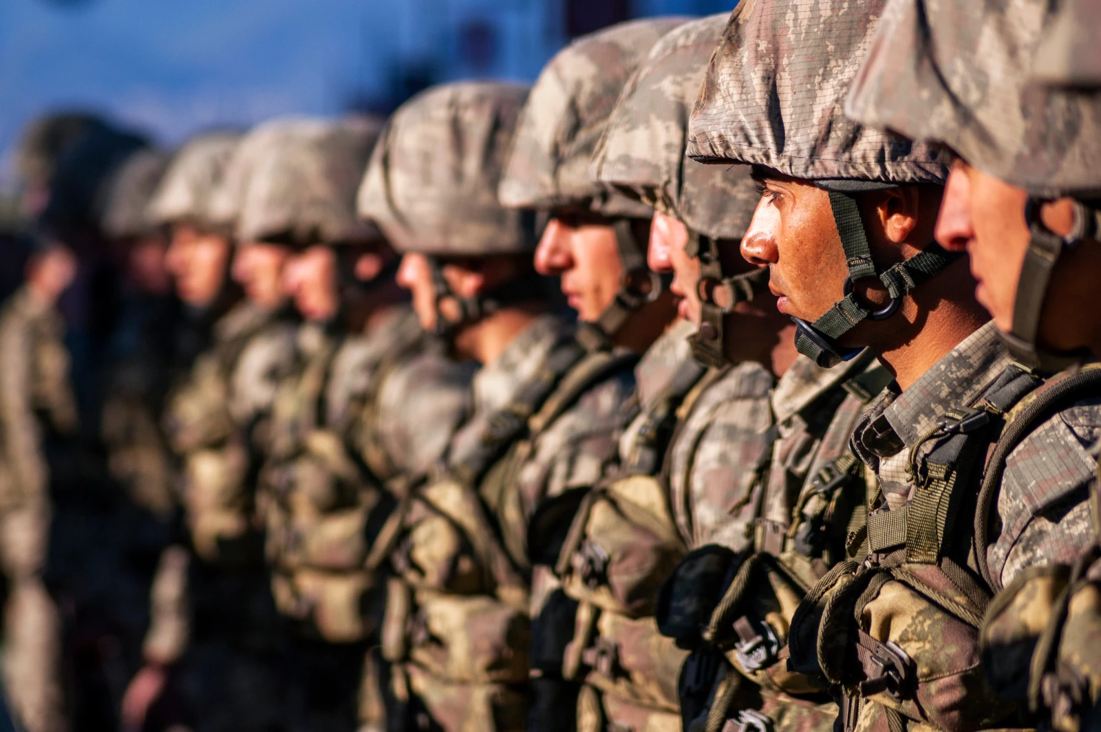 Bedelli Askerlik Ücreti 417 Bin TL’ye Yükseliyor: Yeni Düzenleme Meclis’te, © shutterstock Bedelli Askerlik Ücreti 417 Bin TL’ye Yükseliyor: Yeni Düzenleme Meclis’te, © shutterstock