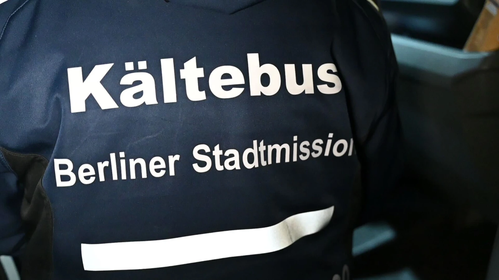 Moabit´te `Kältebus Kundaklama` Şüphelisi Alkollü Çıktı, © Sven Käuler/dpa Moabit´te `Kältebus Kundaklama` Şüphelisi Alkollü Çıktı, © Sven Käuler/dpa