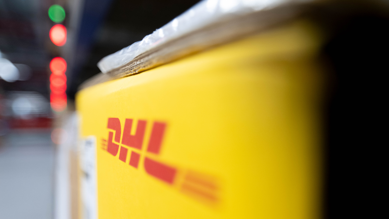 DHL Paket Merkezlerinde Yılın En Yoğun Zamanı!, © Hendrik Schmidt/dpa