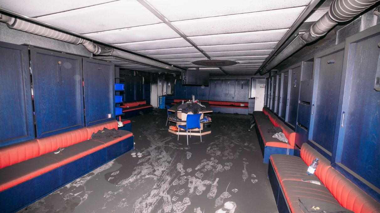 So schaut es in der FCB-Garderobe nach dem Brand aus, © FC Basel 1893