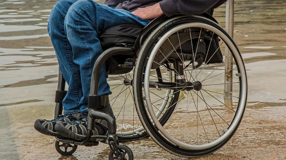 Rollstuhlfahrer von Wanderweg gestürzt, © Symbolbild Pixabay Rollstuhlfahrer von Wanderweg gestürzt, © Symbolbild Pixabay