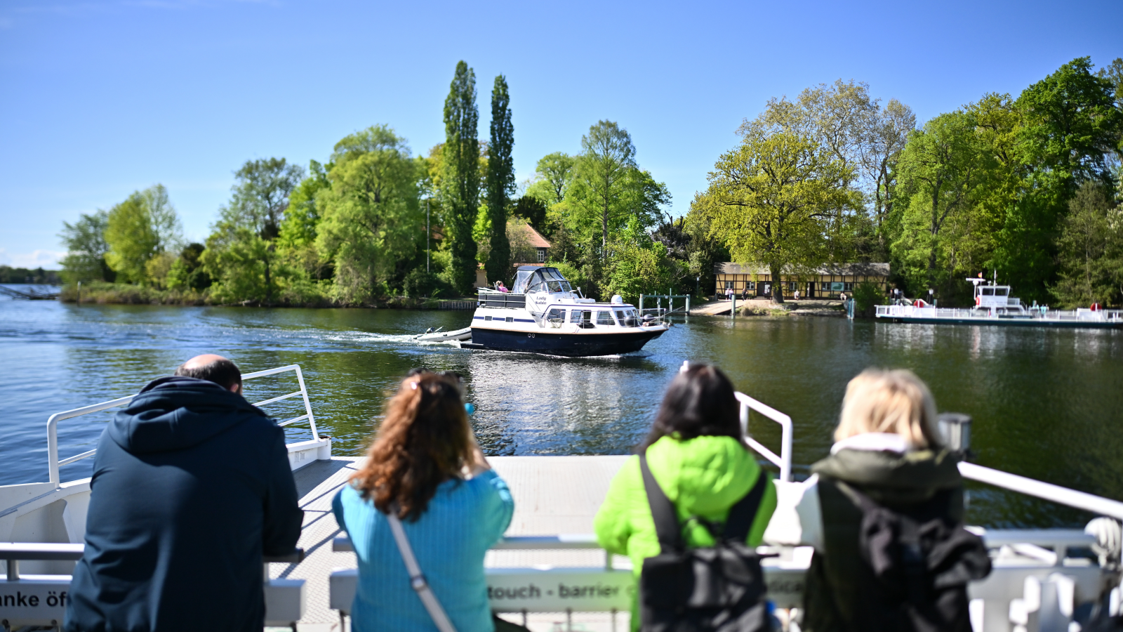 Nisan Ayı Rekor Sıcak ve Kuraklıkla Geçti!, © Sebastian Gollnow/dpa
