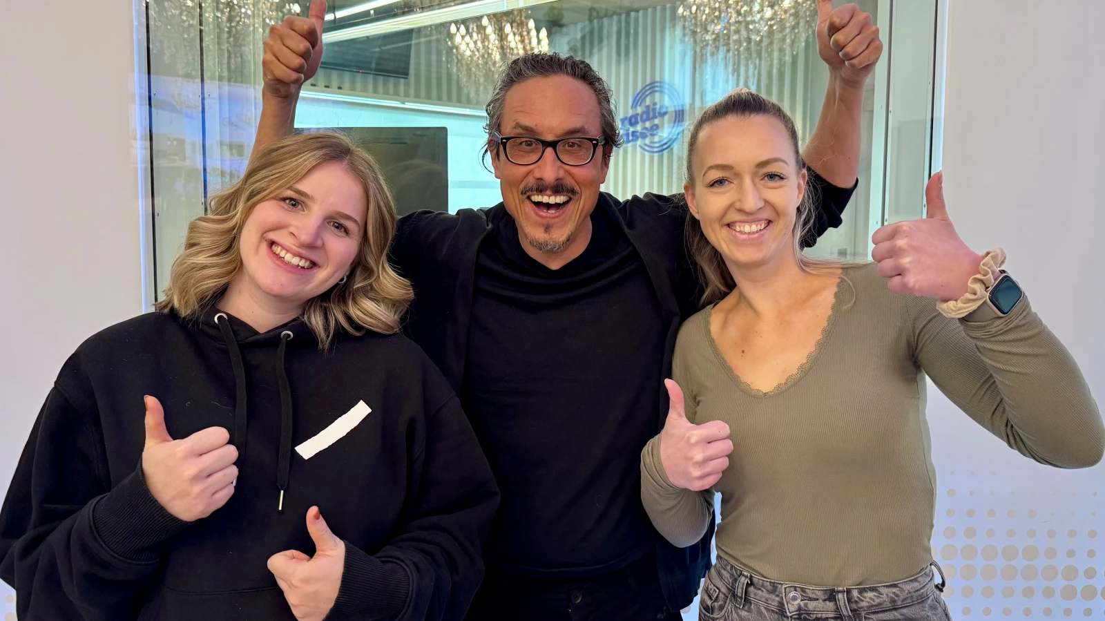 Radio Zürisee mit erneutem Hörerzuwachs!, © Radio Zürisee AG Radio Zürisee mit erneutem Hörerzuwachs!, © Radio Zürisee AG