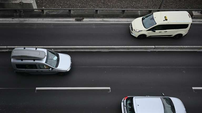 Frankfurt’ta Maybach Köprüsü Kapatılıyor!, ©  © Sebastian Gollnow/dpa /Sembol Foto