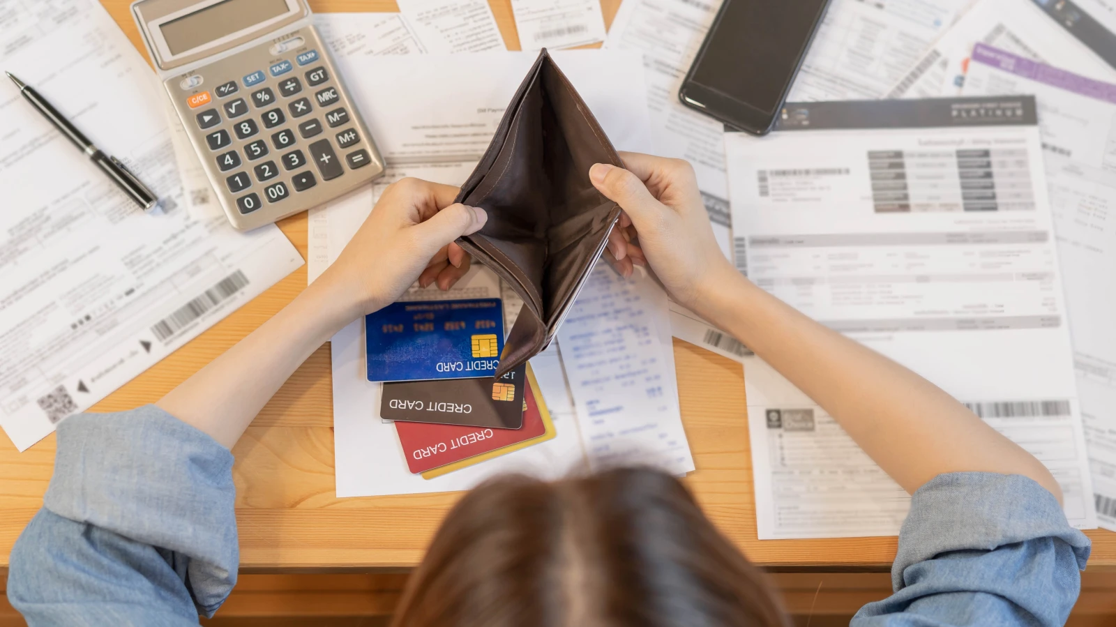 Baden-Württemberg’de Aşırı Borçluluk Artıyor: 640 Bin Yetişkin Ödemelerini Karşılayamıyor, © shutterstock Baden-Württemberg’de Aşırı Borçluluk Artıyor: 640 Bin Yetişkin Ödemelerini Karşılayamıyor, © shutterstock