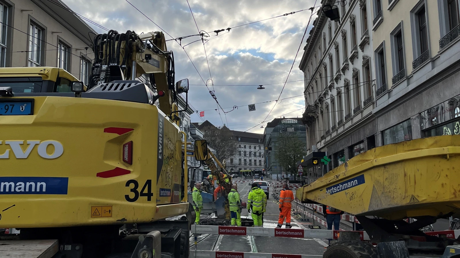 Baustelle Steinenberg: Basels Tramhauptachse ist vier Wochen zu, © basilisk Baustelle Steinenberg: Basels Tramhauptachse ist vier Wochen zu, © basilisk