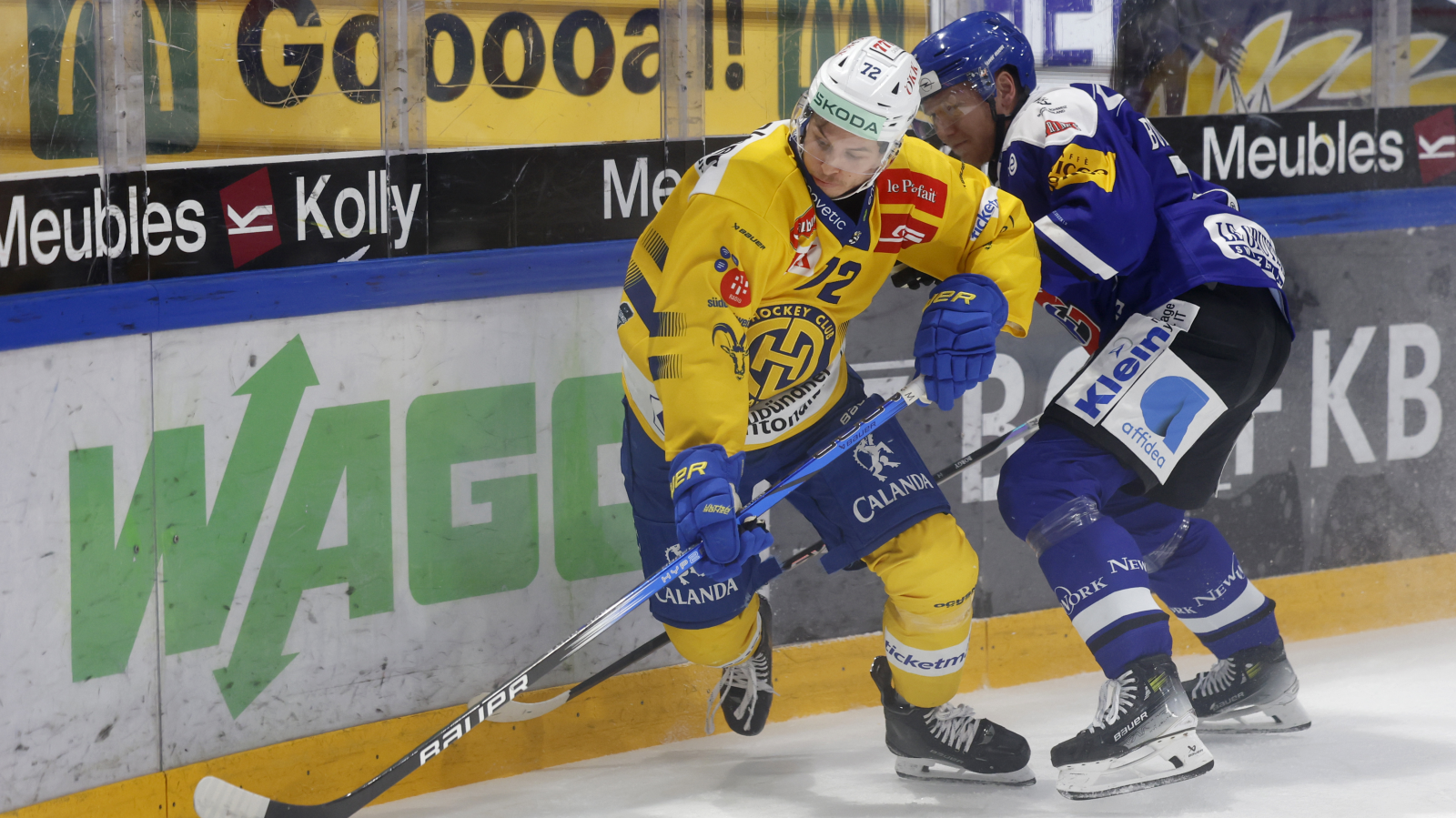 Davos gewinnt in Freiburg, © Keystone/SDA