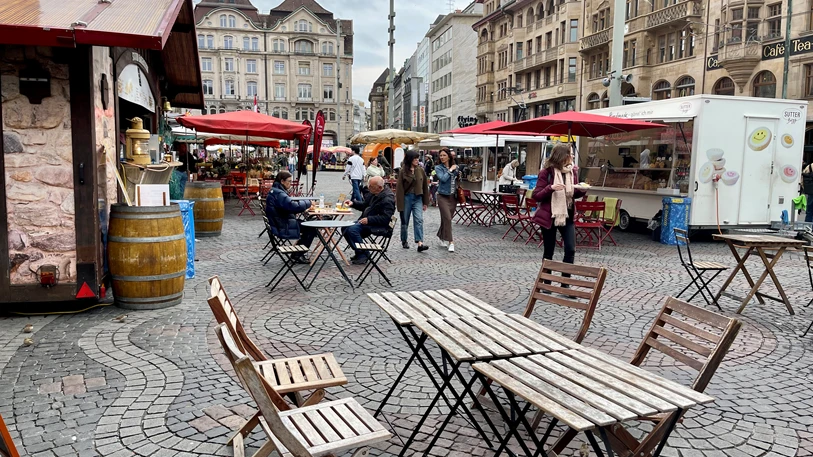 Kritik für Abfallsystem am Basler Stadtmarkt, © Radio Basilisk Kritik für Abfallsystem am Basler Stadtmarkt, © Radio Basilisk