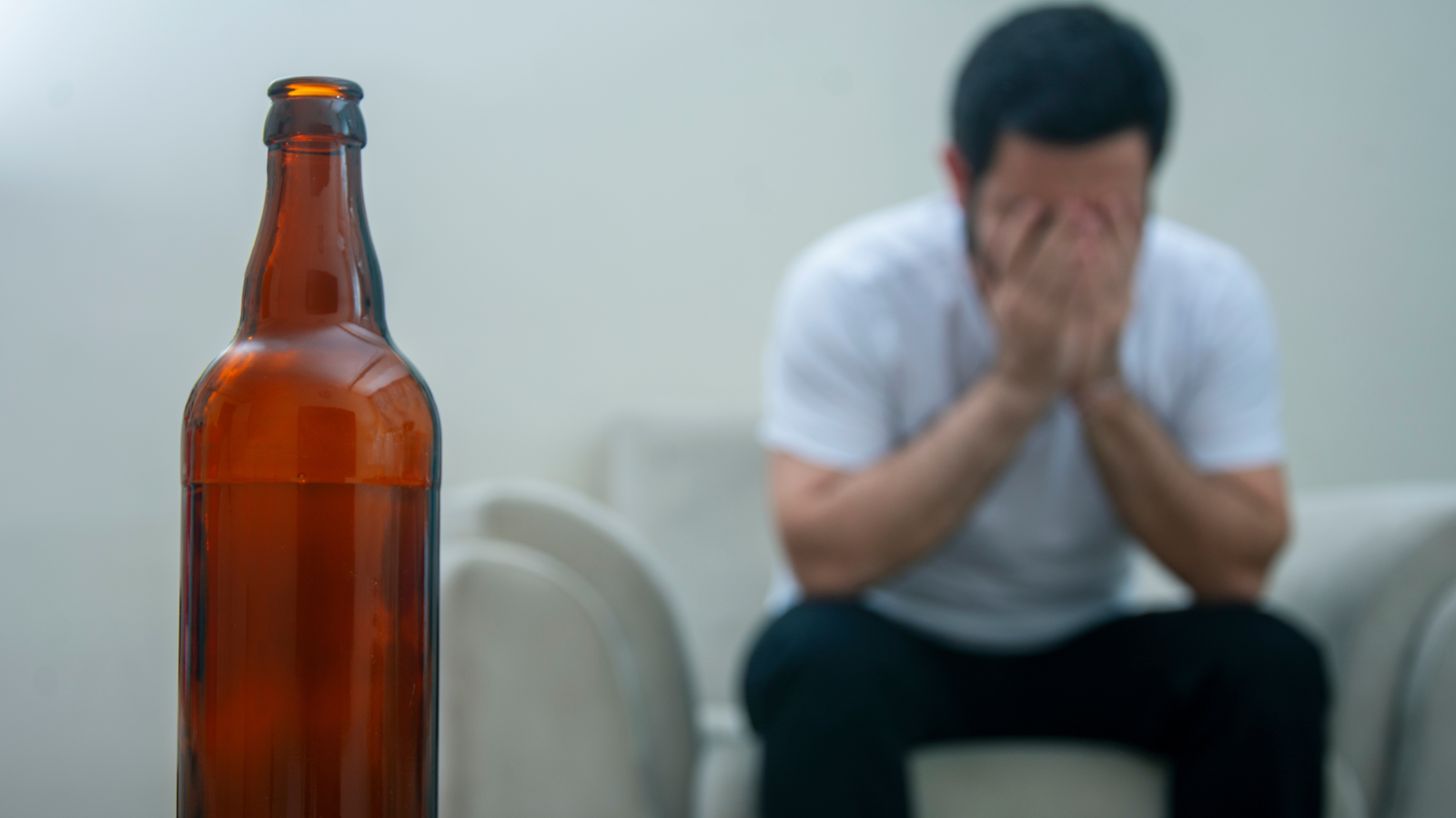 Almanya’da Alkol Fiyatlarına Zam Çağrısı Yapıldı, © shutterstock