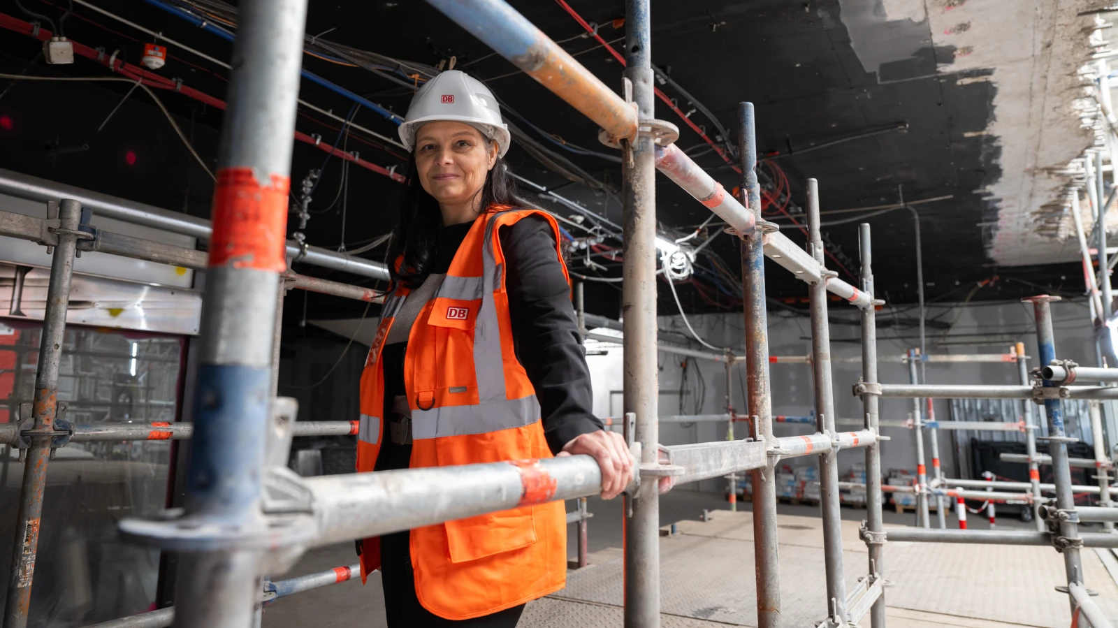 Frankfurt Ana Tren Garı (Hauptbahnhof), önümüzdeki on yıl boyunca büyük bir yenileme ve inşaat sürecinden geçecek. , © Boris Roessler/dpa Frankfurt Ana Tren Garı (Hauptbahnhof), önümüzdeki on yıl boyunca büyük bir yenileme ve inşaat sürecinden geçecek. , © Boris Roessler/dpa