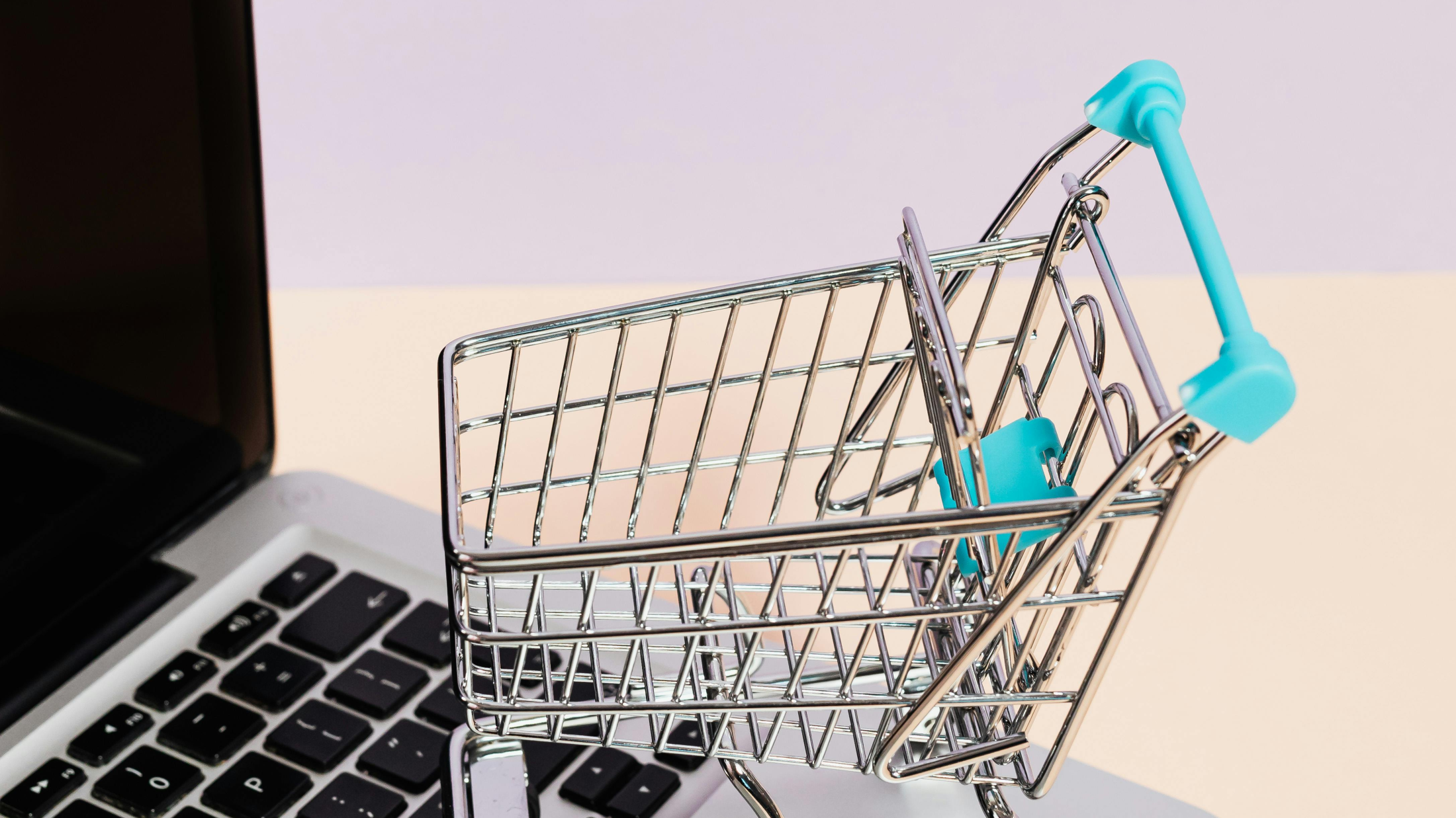 © Karolina Kaboompics