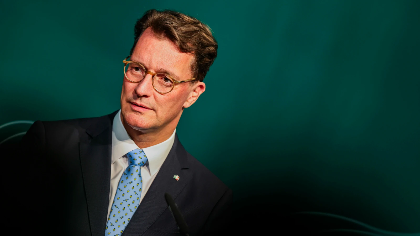 NRW Eyalet Başbakanı Wüst’ten Yeni Yıl Mesajı: Güven ve İnovasyon Vurgusu, © dpa NRW Eyalet Başbakanı Wüst’ten Yeni Yıl Mesajı: Güven ve İnovasyon Vurgusu, © dpa