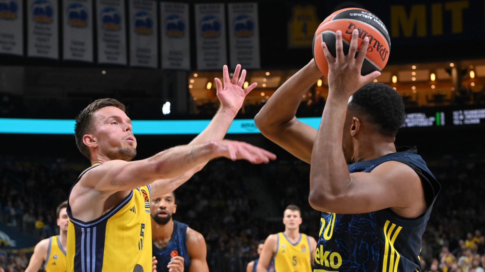 Fenerbahçe, Berlin Duvarını Aştı: Alba Berlin'e Karşı Kritik Galibiyet, © Göksu İlayda Öge