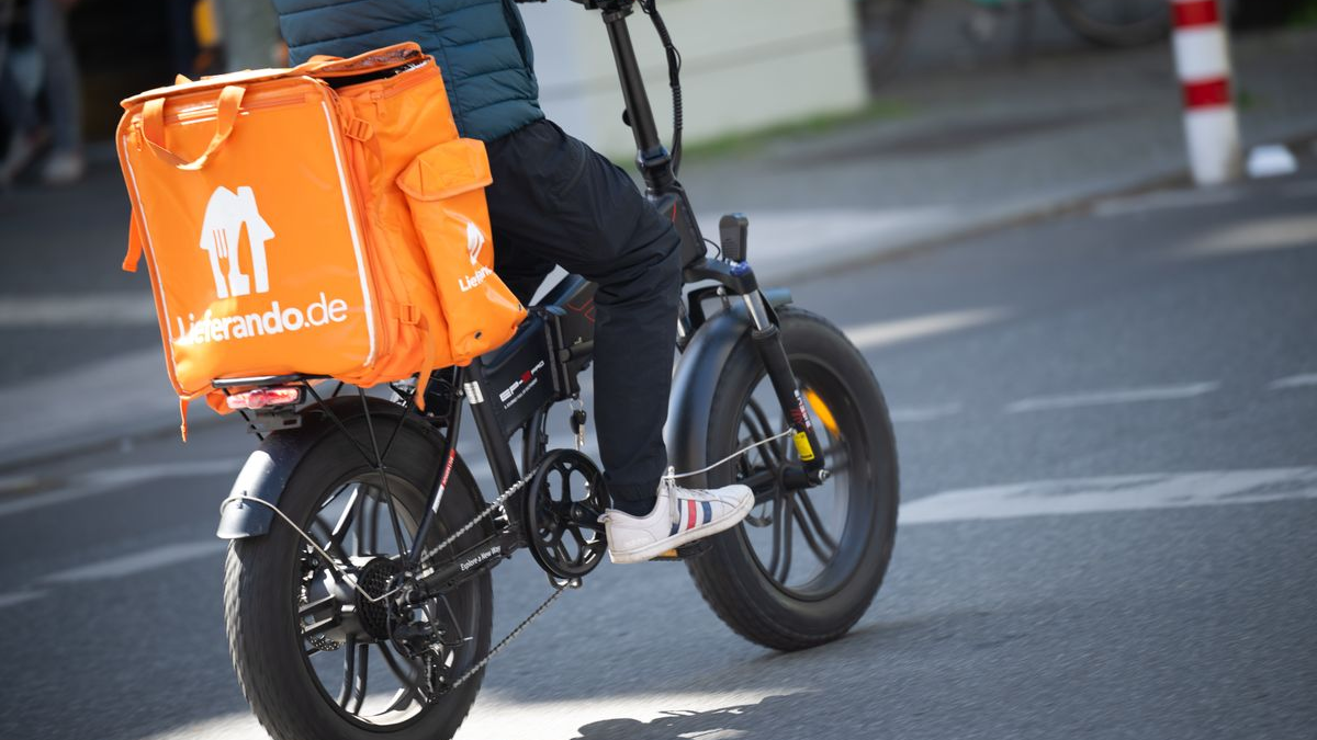 Berlin’de Lieferando Grevi: Kurye Çalışanları İş Bıraktı!, © Sebastian Gollnow/dpa