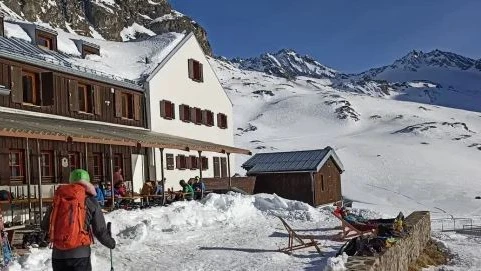 Wanderer verschläft Suchaktion , © wiesbadener-huette.com Wanderer verschläft Suchaktion , © wiesbadener-huette.com